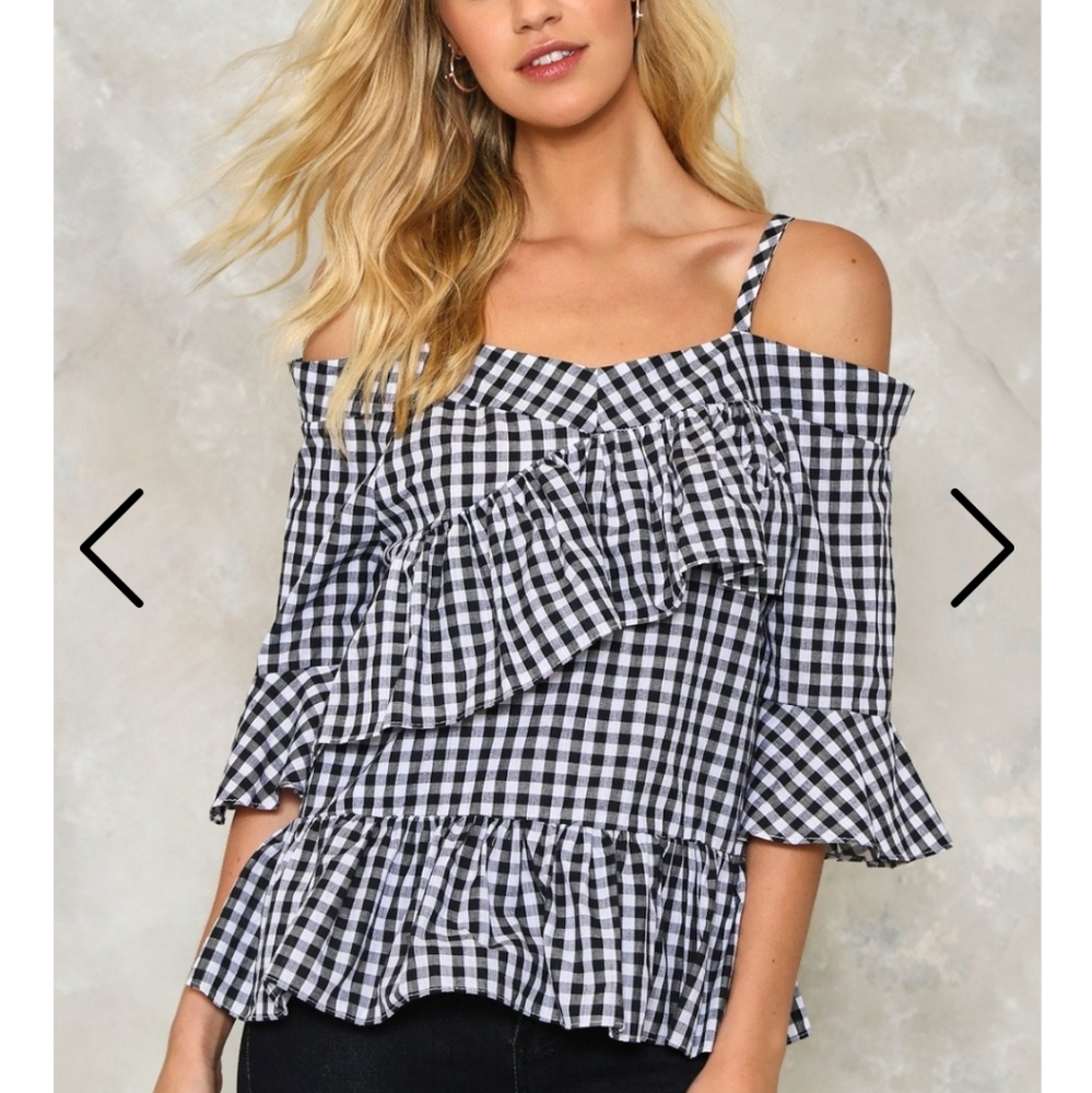 Gingham Cold Shoulder Top from Nasty Gal. Size S/M